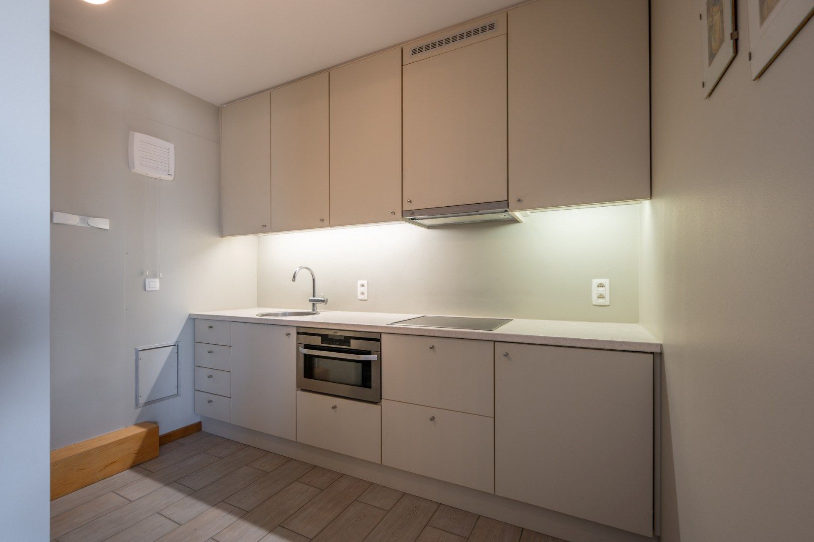 Centraal gelegen appartement met FRONTAAL ZEEZICHT foto 9