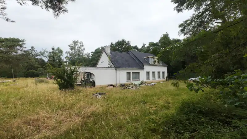 Uniek groendomein van ca. 6 ha met te renoveren woning. foto 8