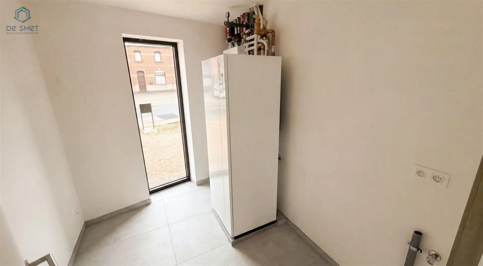 Instapklare nieuwbouwwoning met 4 slaapkamers, 2 badkamers en zonnige tuin foto 8