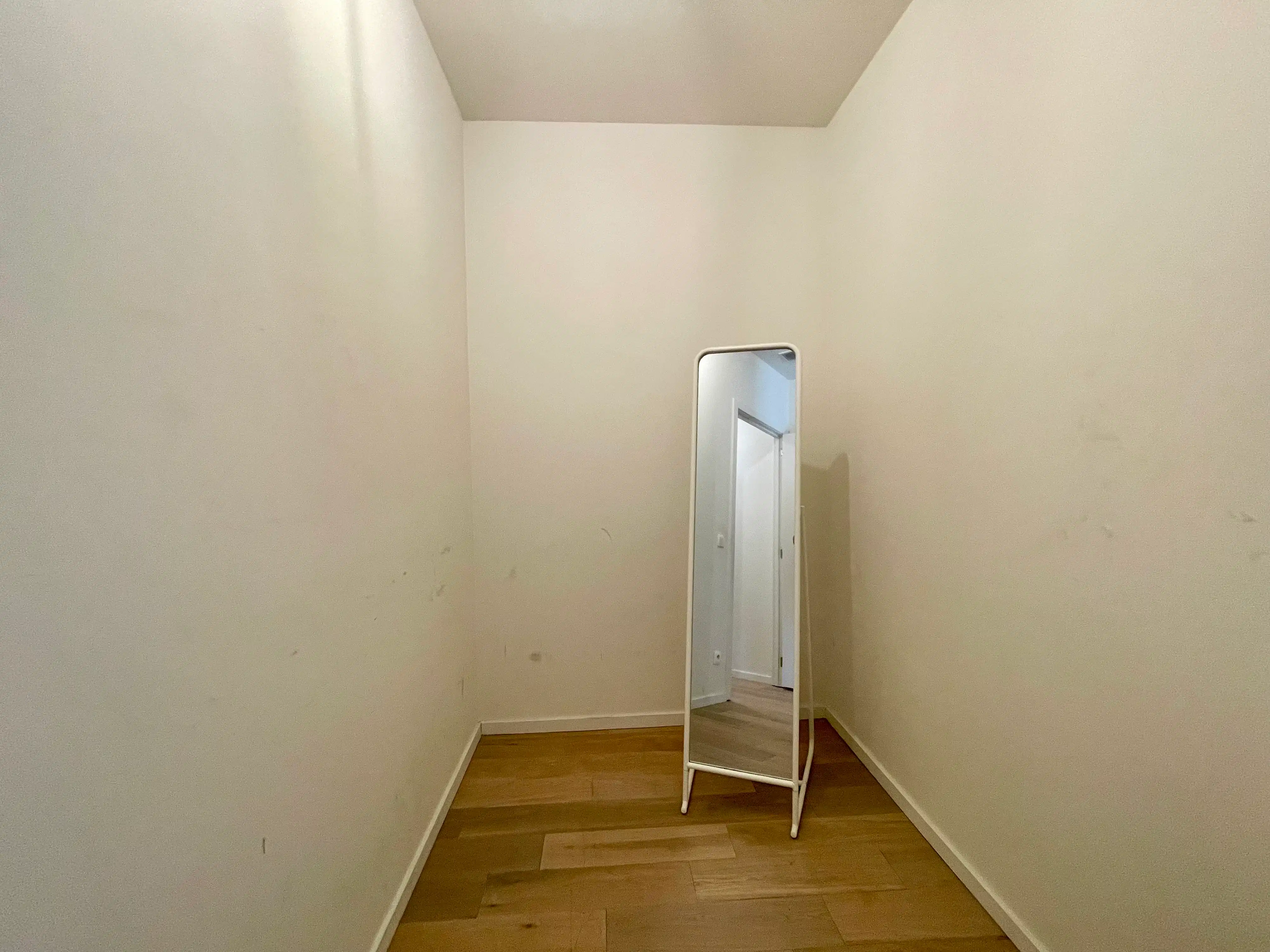 Ruim appartement met 3 slaapkamers en 2 badkamers te Gent foto 7