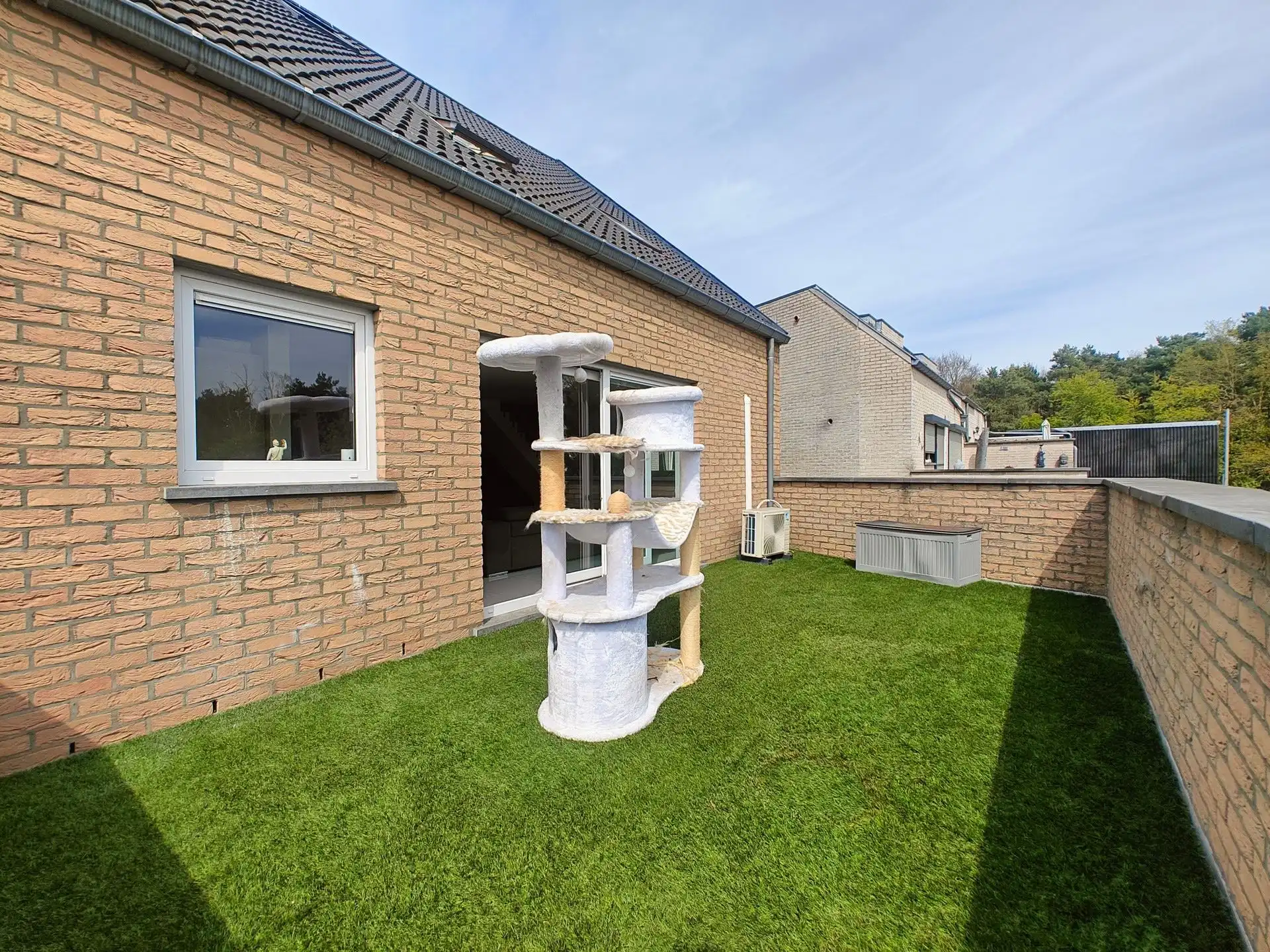 Duplex appartement voorzien van 2 slaapkamers en een aparte garage foto 13