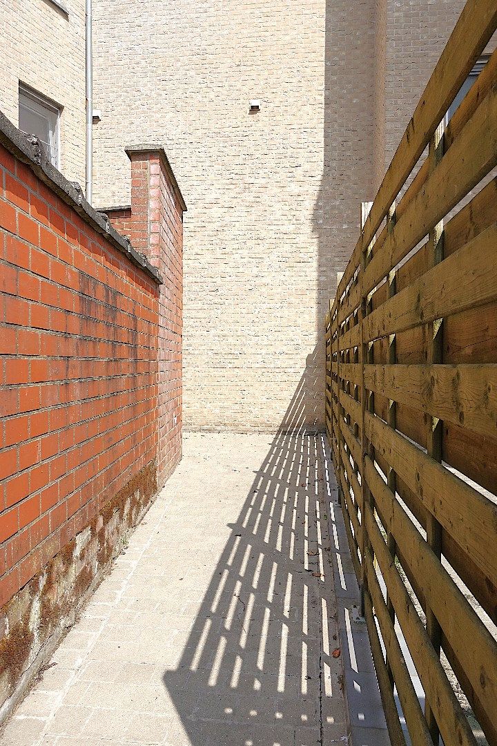 Goed gelegen handelspand op commerciële ligging te Lichtervelde foto 12