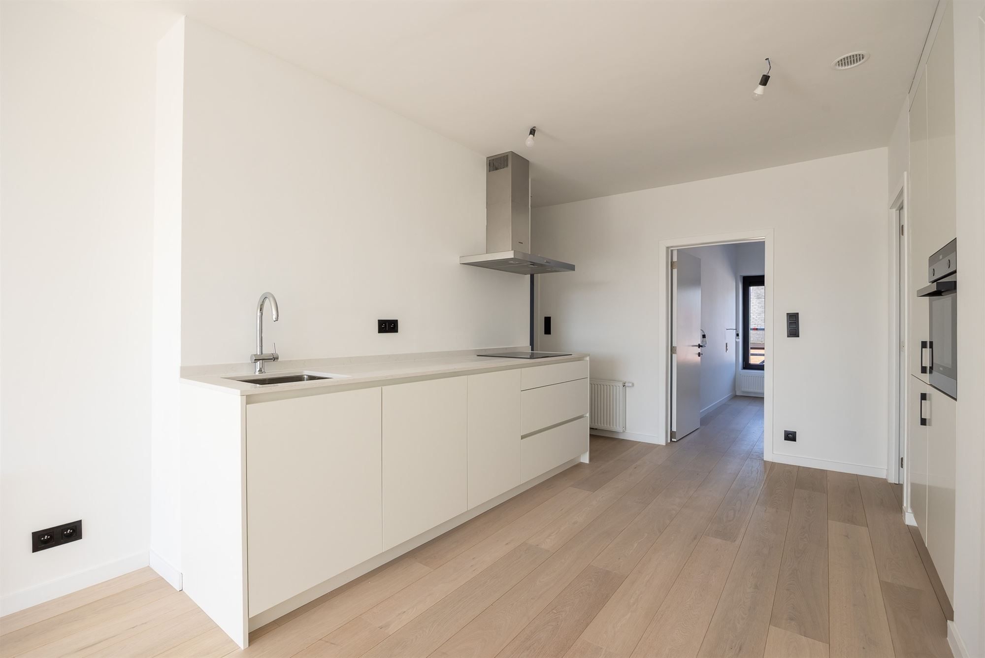 Appartement met twee slaapkamers en terras foto 7