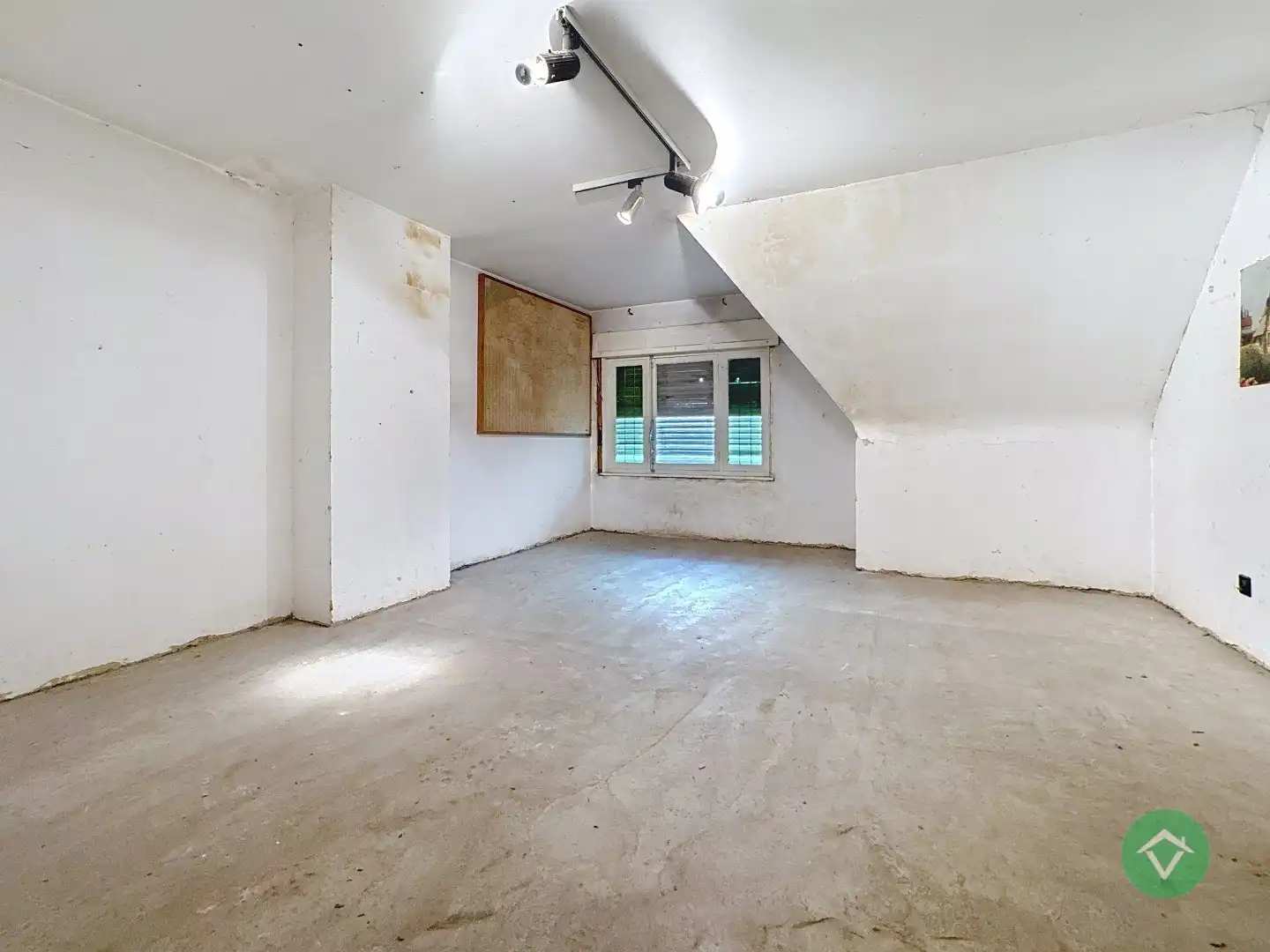 Alleenstaande woning met vergezichten te Zwevezele foto 20