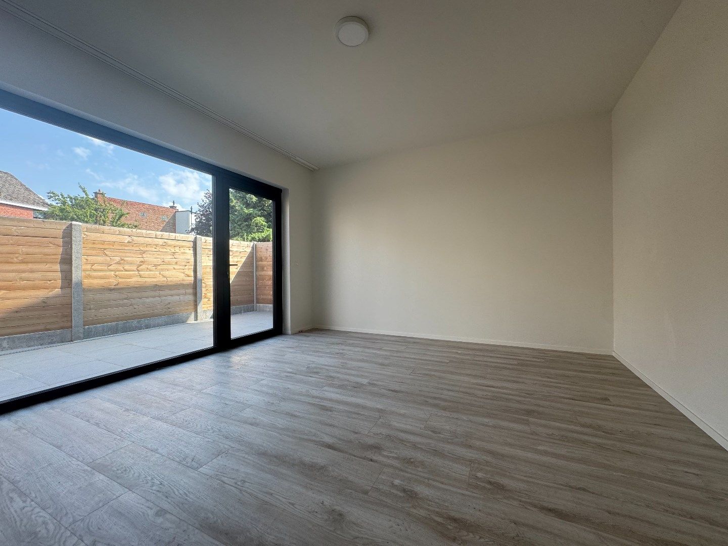 Volledig vernieuwd gelijkvloers-appartement in hartje Opwijk - 2 slpk foto 8