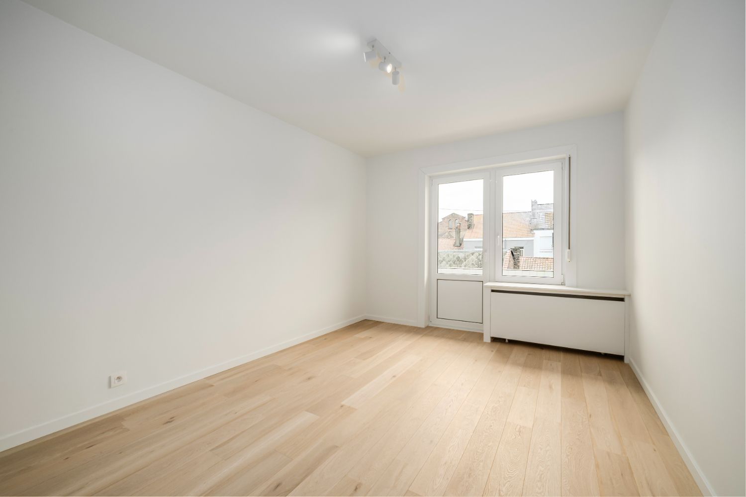Gerenoveerd appartement met open zicht! foto 12