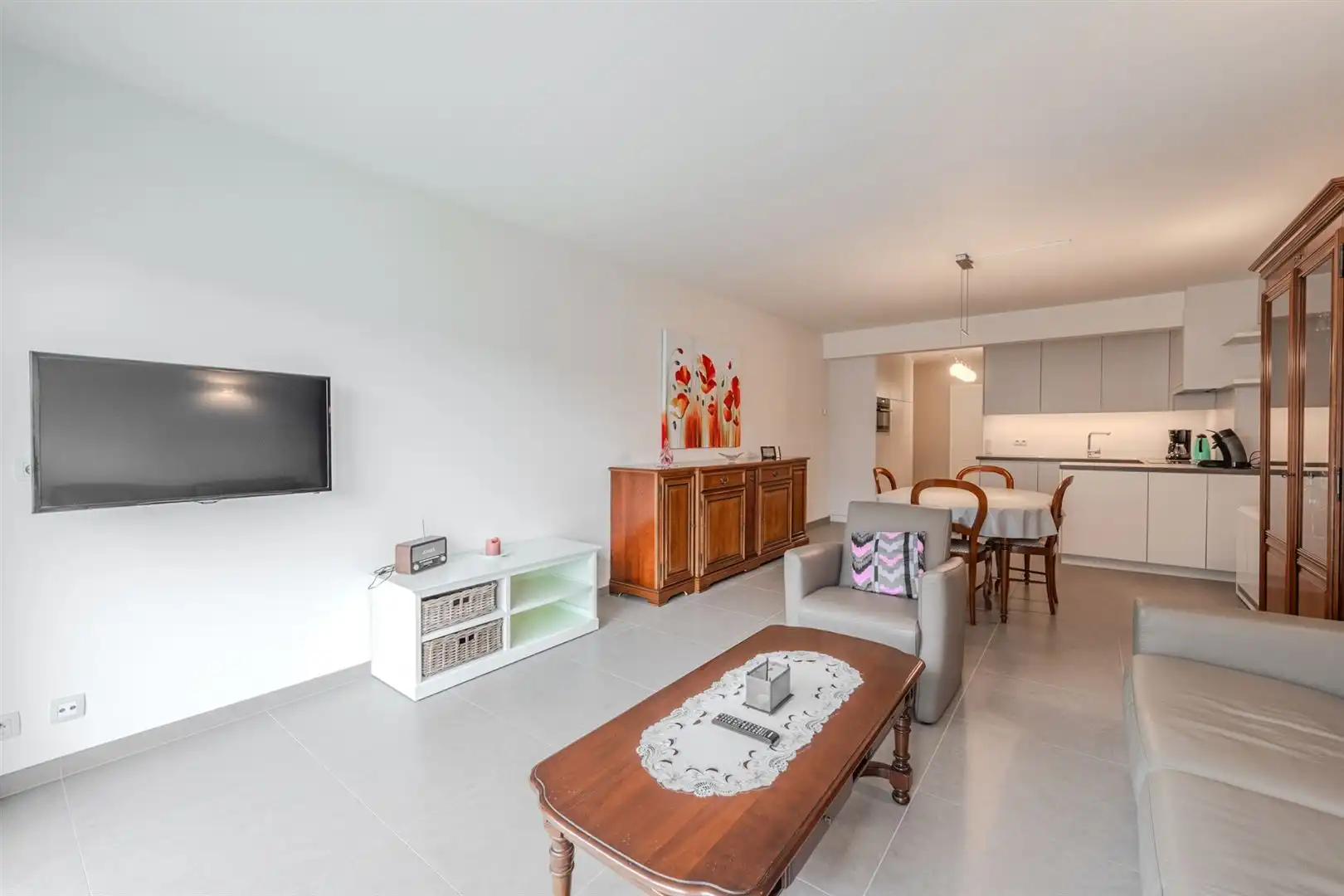 Instap klaar 1-slaapkamer appartement met schuin zeezicht foto 5