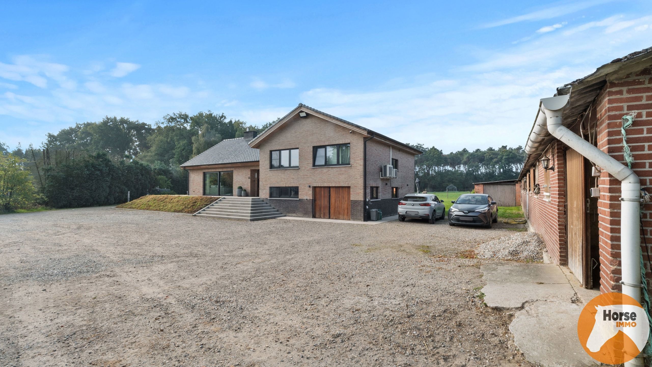 OUDSBERGEN - Prachtig gelegen woning met loodsen op 2ha5 foto 31