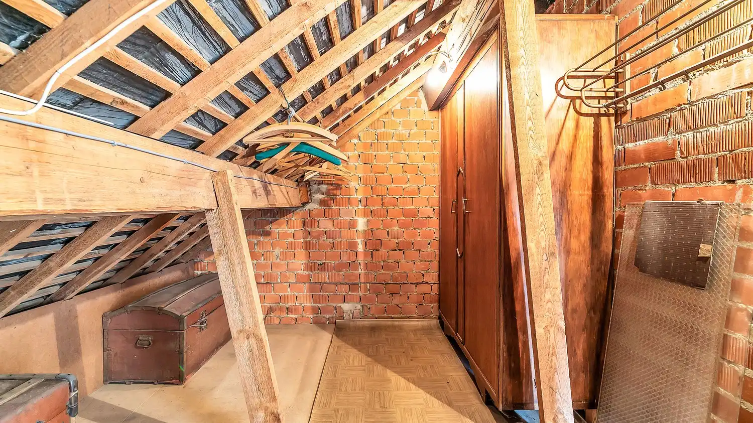 Woning met 3 slaapkamers gelegen in het centrum van Gingelom foto 12