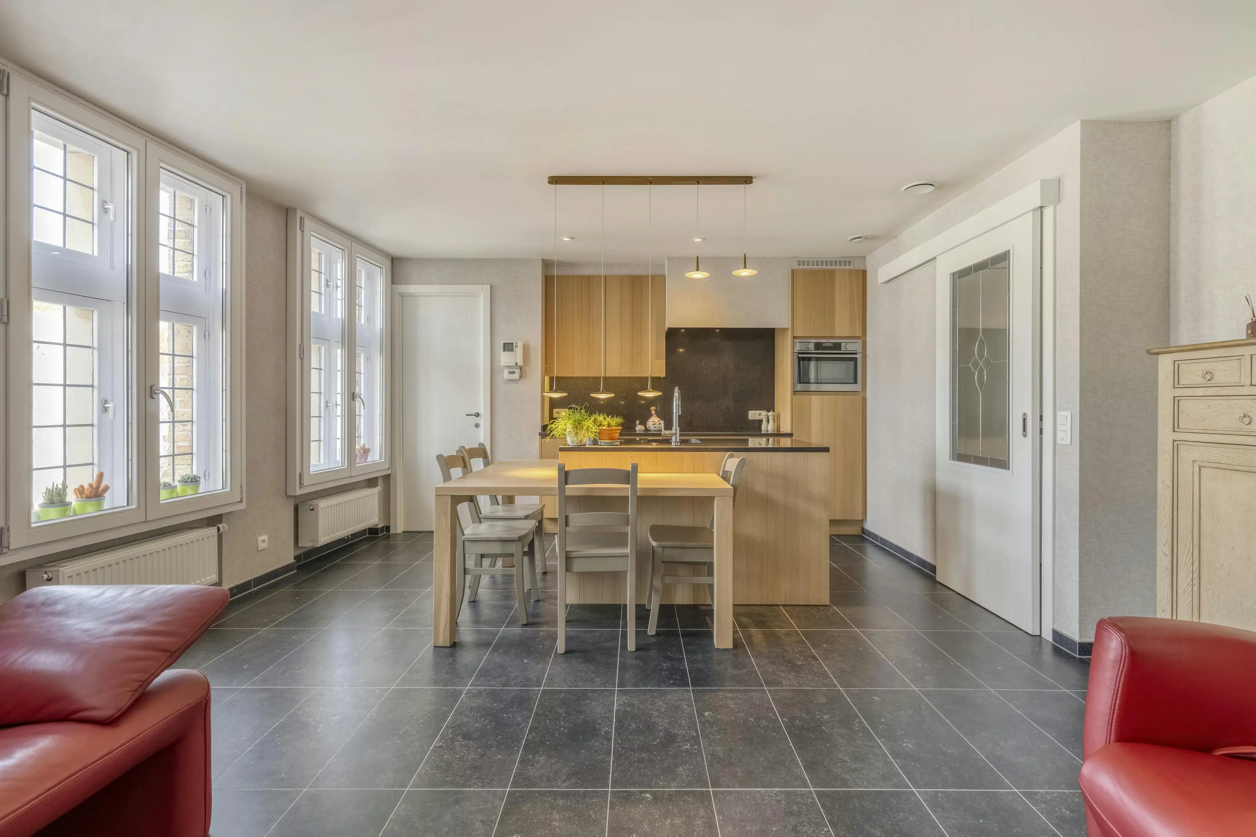 1-slaapkamer appartement te koop in het historische centrum van Brugge foto 5