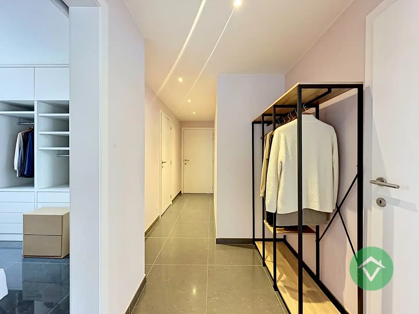 Lichtrijk appartement met garage en prachtig zicht op het park ’t Oosthof te Koekelare foto 10