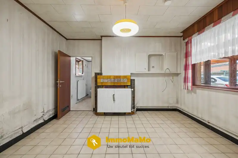 WONING MET 4 GARAGES & GROTE OPSLAGRUIMTE/HANGAAR IN WACHTEBEKE (LOCHRISTI) foto 13