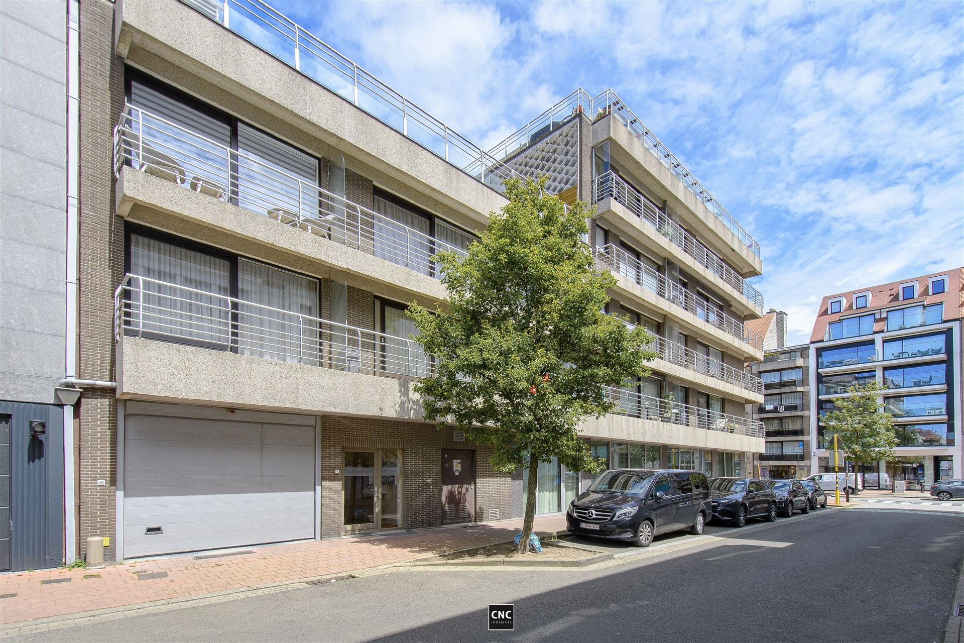 Zonnig te renoveren studio (inclusief autostaanplaats) gelegen in het hartje van Knokke foto 7