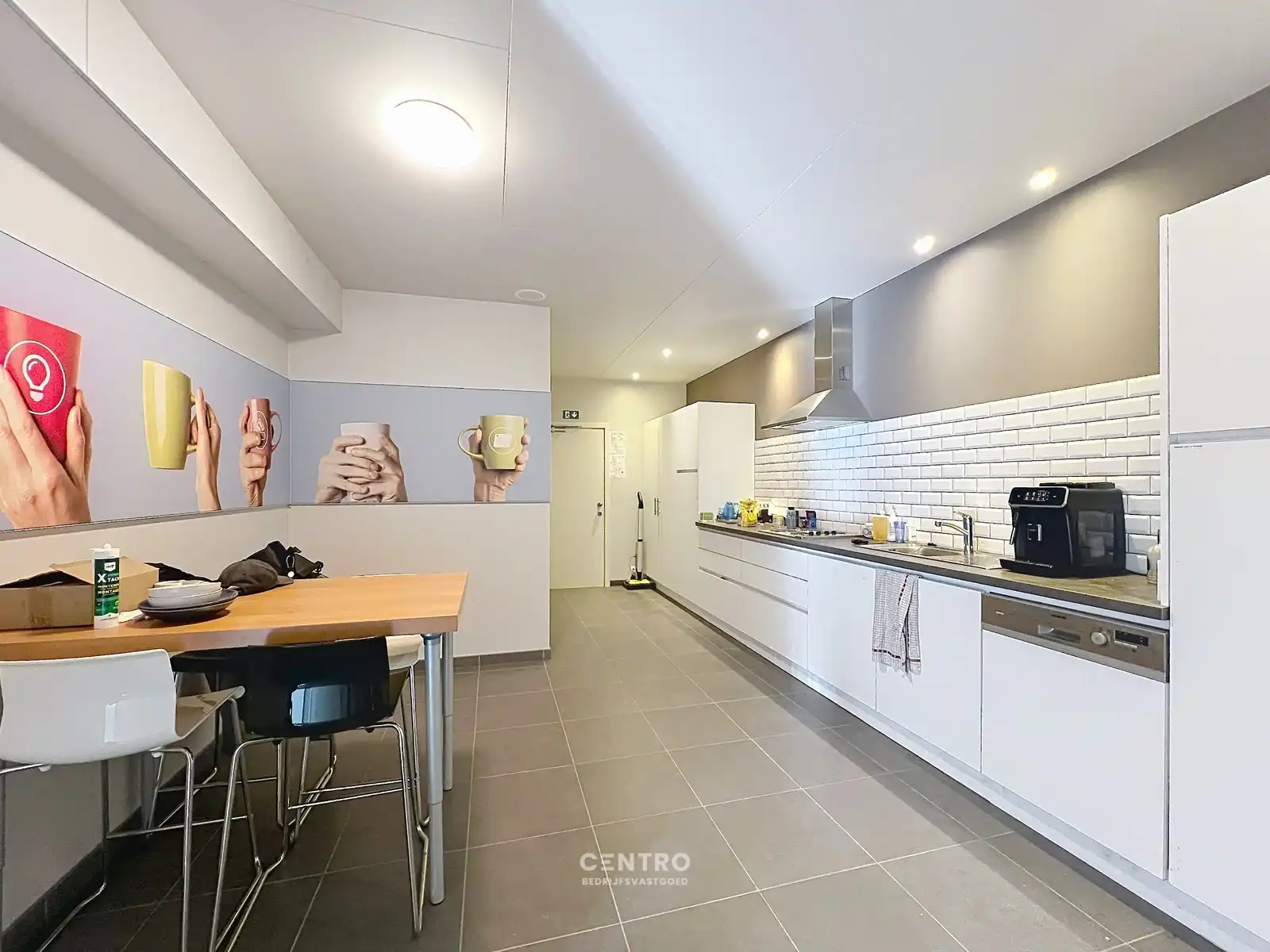 Multifunctioneel bedrijfsgebouw op een perceel van 10.321 m² te Kuurne! foto 29