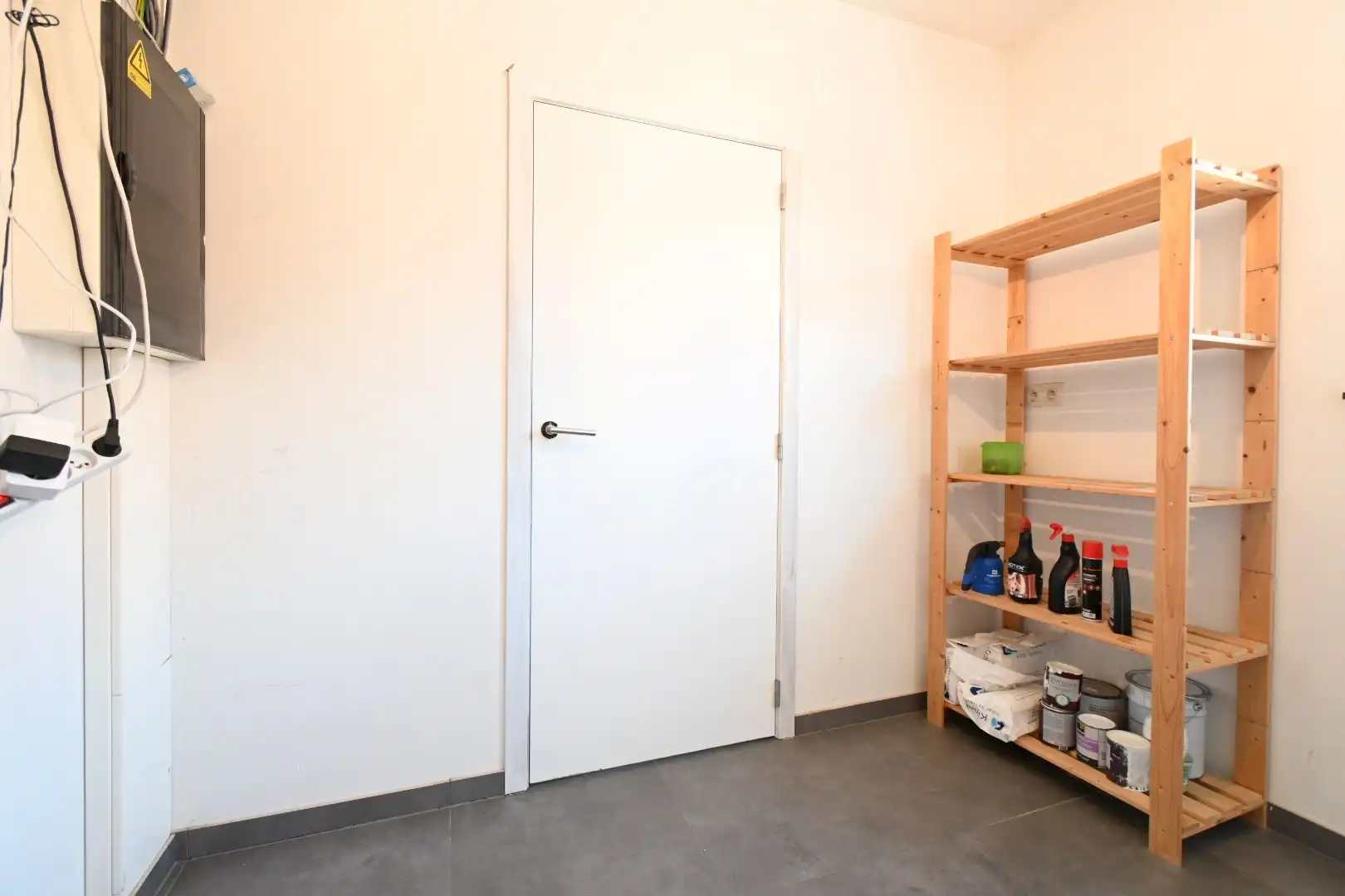 Knap ingericht ruim duplex-appartement met 3 slaapkamers te  Bilzen - Merem + autostandplaats foto 10