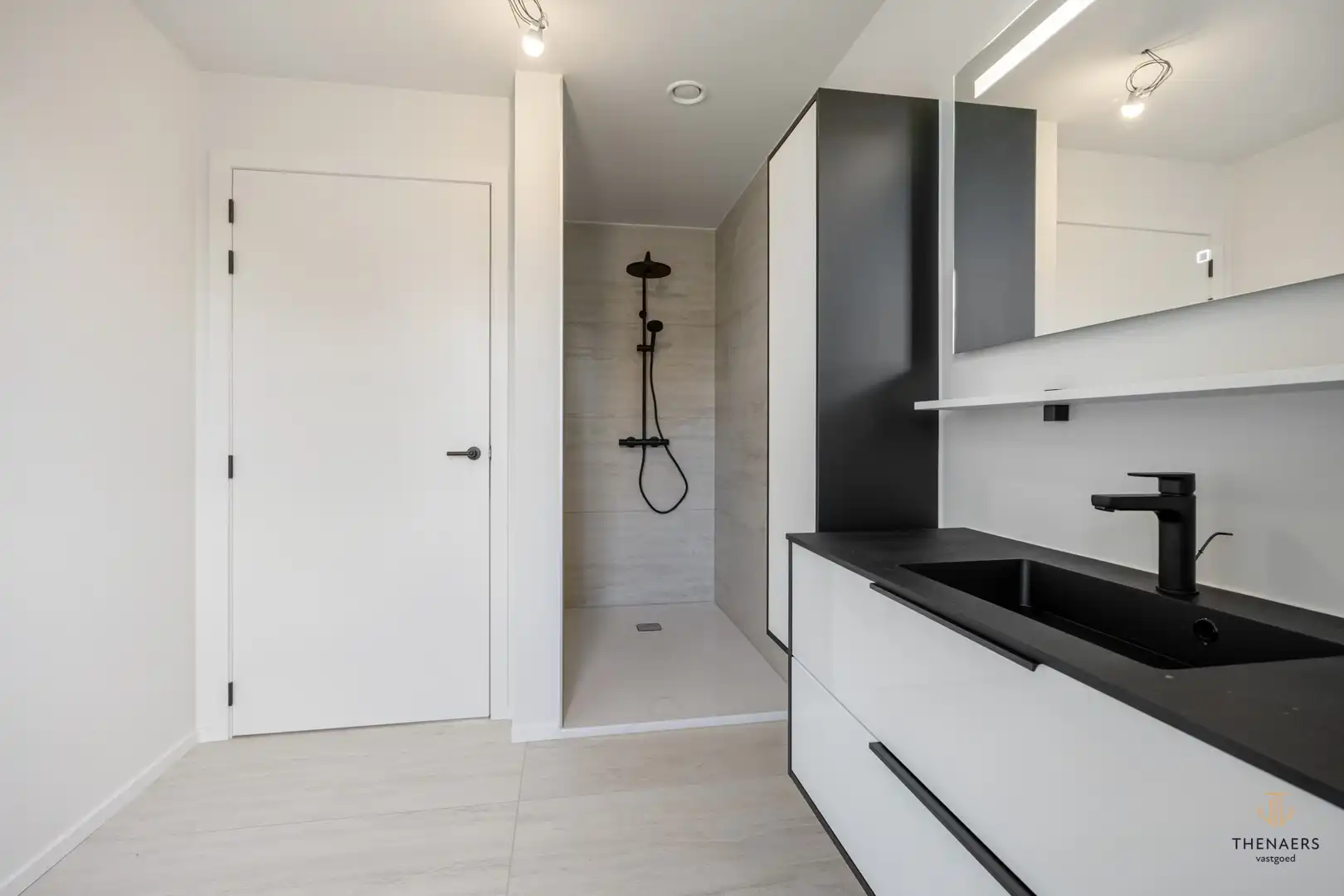 LOT 7 - Instapklare "luxe" en "energiezuinige" nieuwbouwwoning met 3 slaapkamers en aangelegde tuin. foto 11
