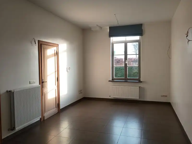 Mooie woning en gerestaureerd schoolgebouw foto 11