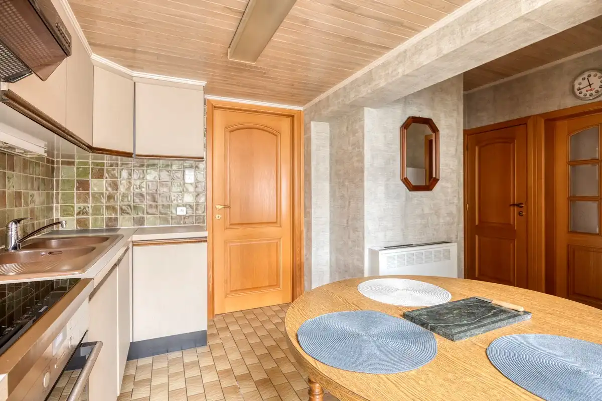 Goed gelegen woning met 3 slaapkamers foto 14