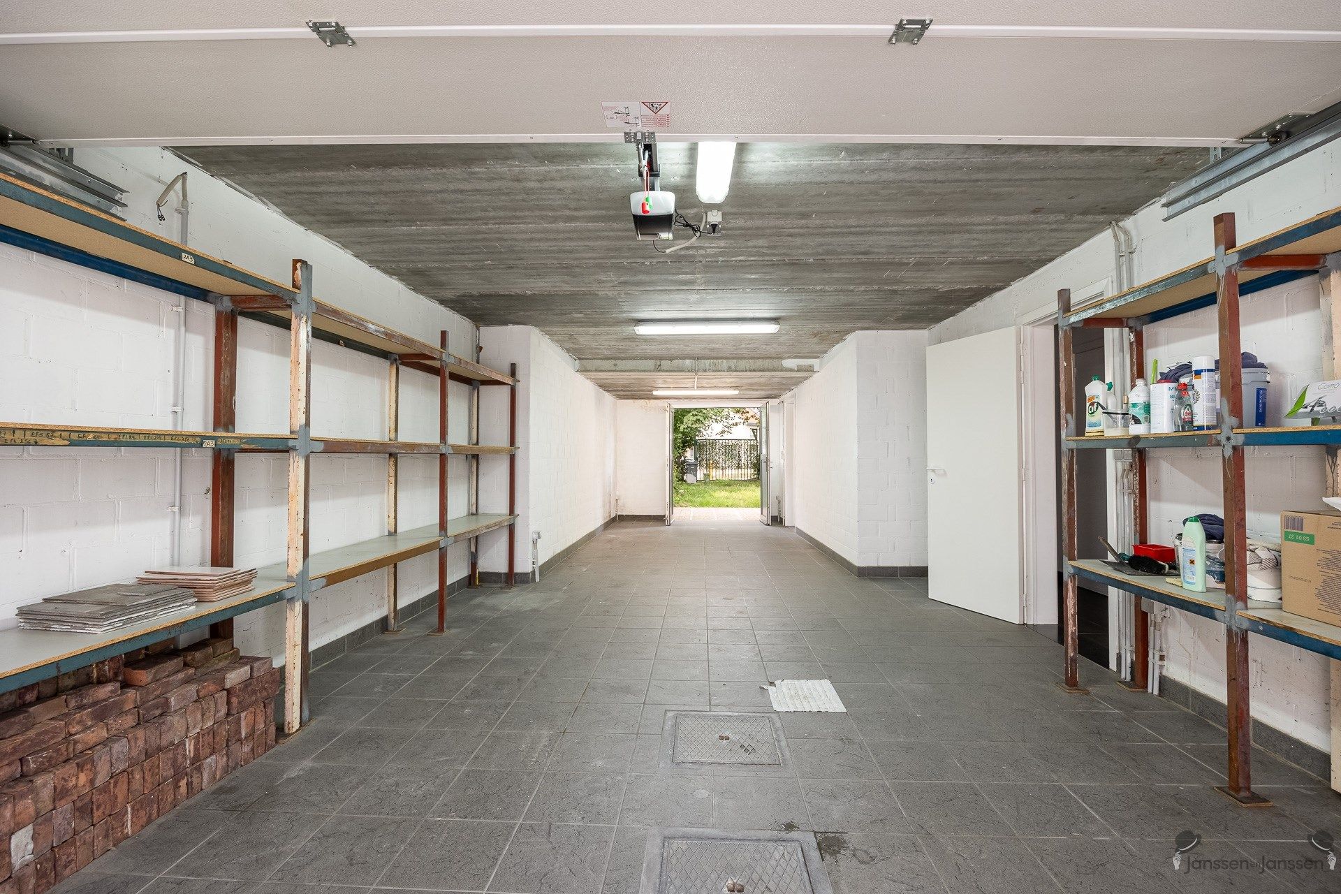 Energiezuinige woning met gezellige tuin foto 17