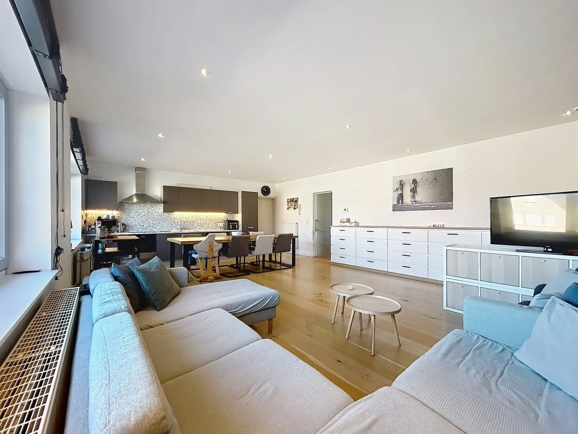 Energiezuinige lichte penthouse met zuidterras foto {{pictureIndex}}