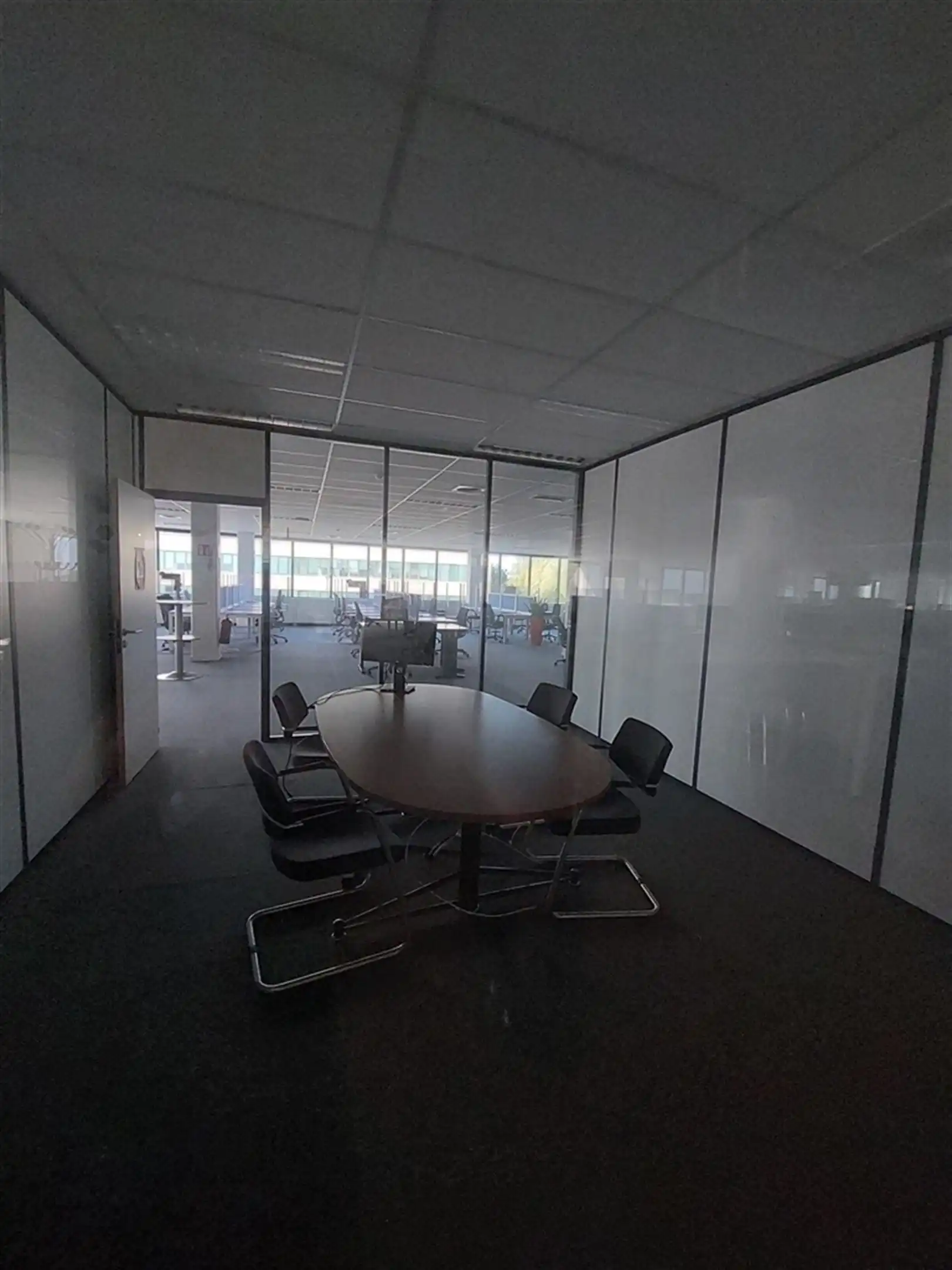  COMMUNICATION CENTER: 1.125m² foto 14