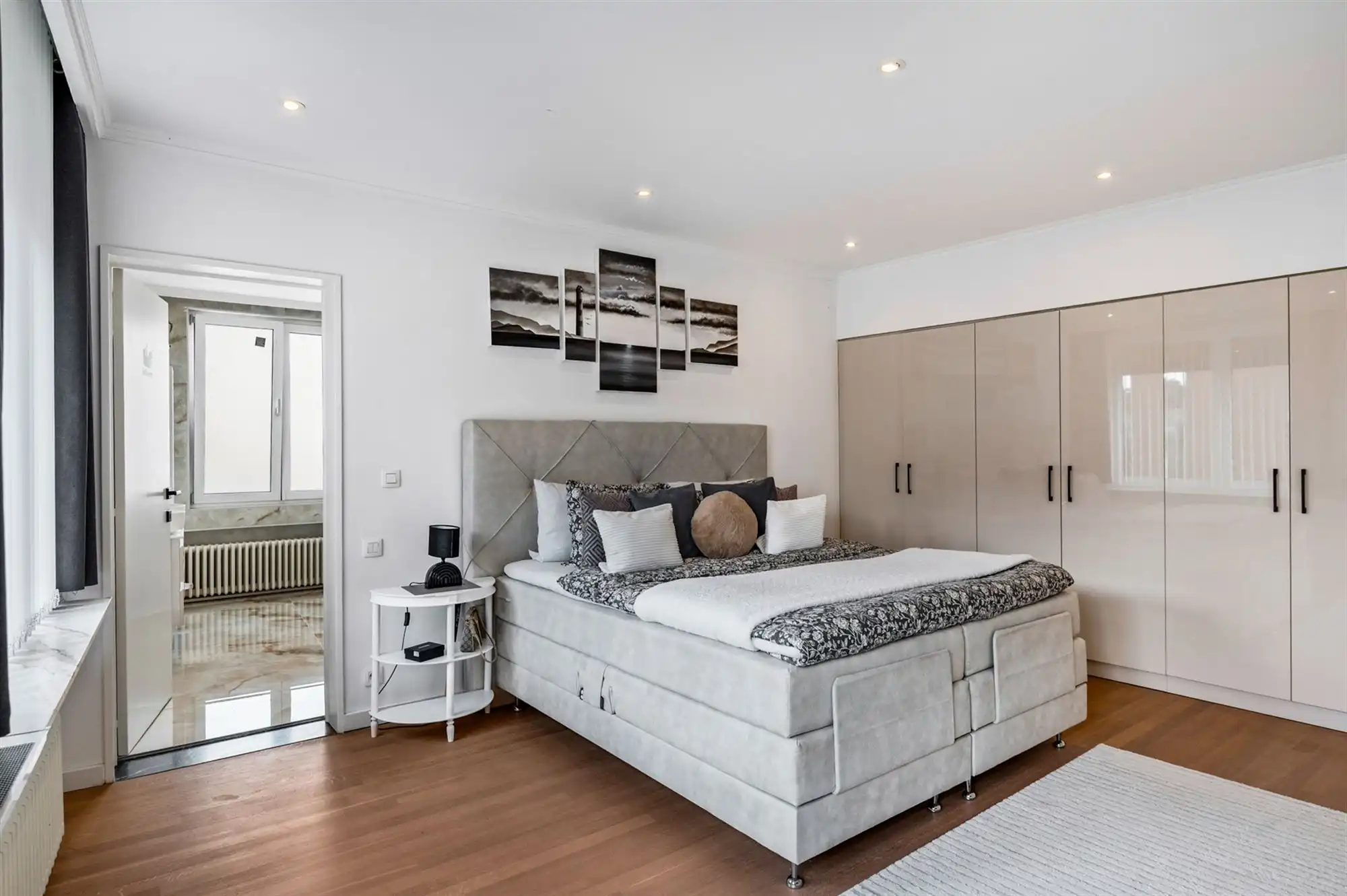 Prestigieuze woning met gelijkvloerse kangoeroewoning. foto 17