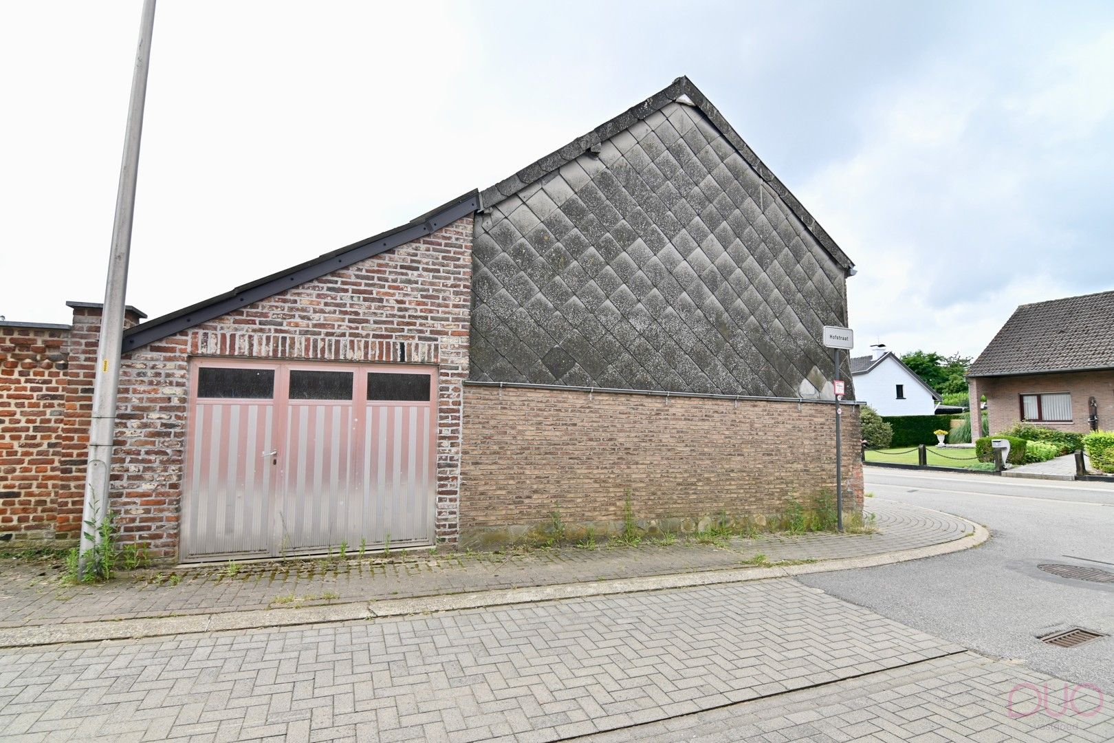 Hoevewoning met 3 slaapkamers en 2 garages, met zuidoost gerichte tuin foto 18