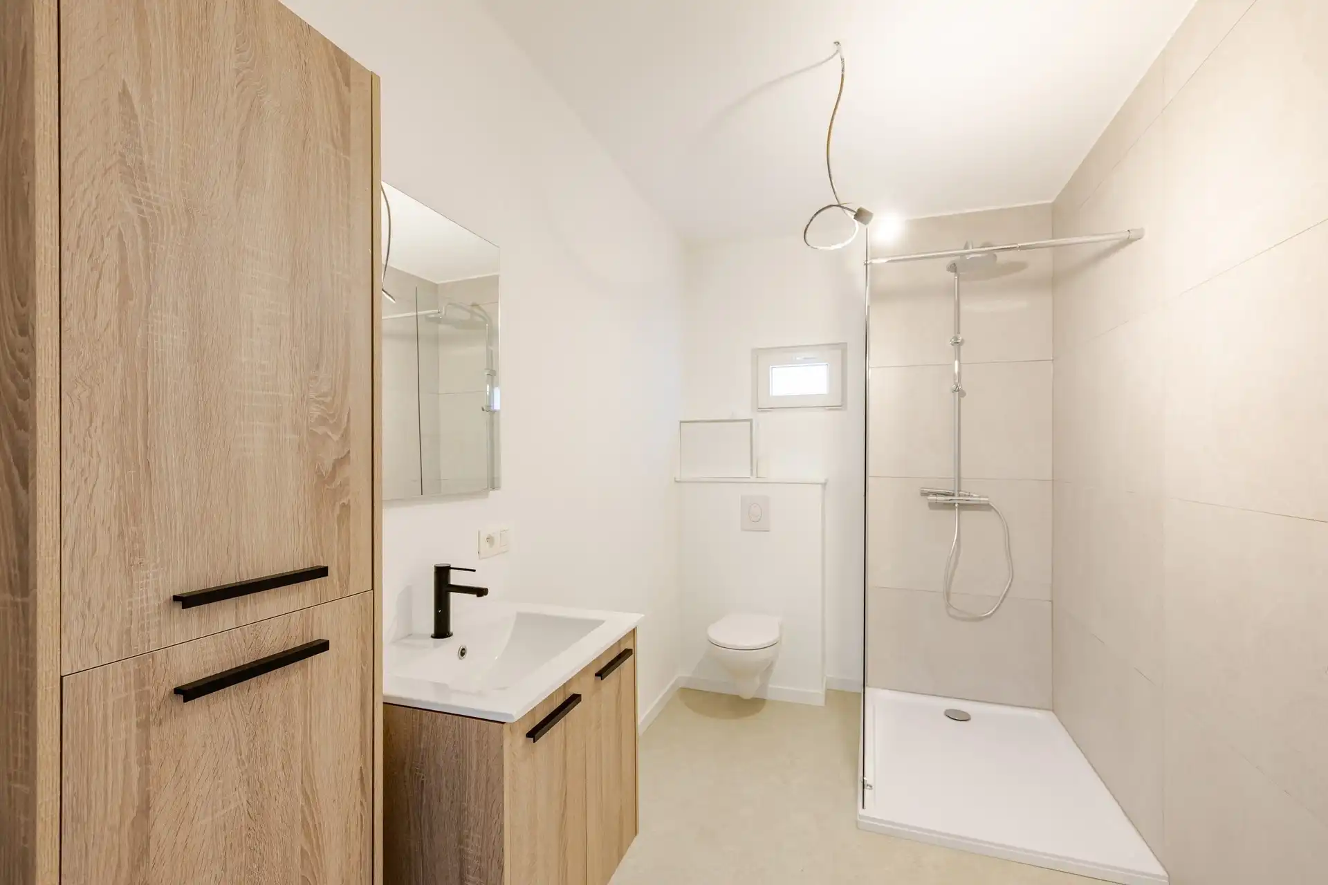 Lichtrijke, instapklare woning met tuin op wandelafstand van centrum foto 15