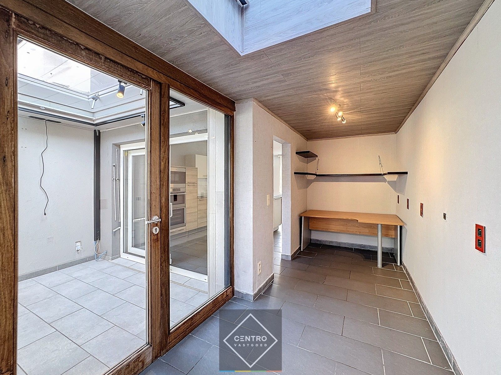 Instapklare woning met 2 à 3 slpks, garage én ZUIDger. terras! foto 5