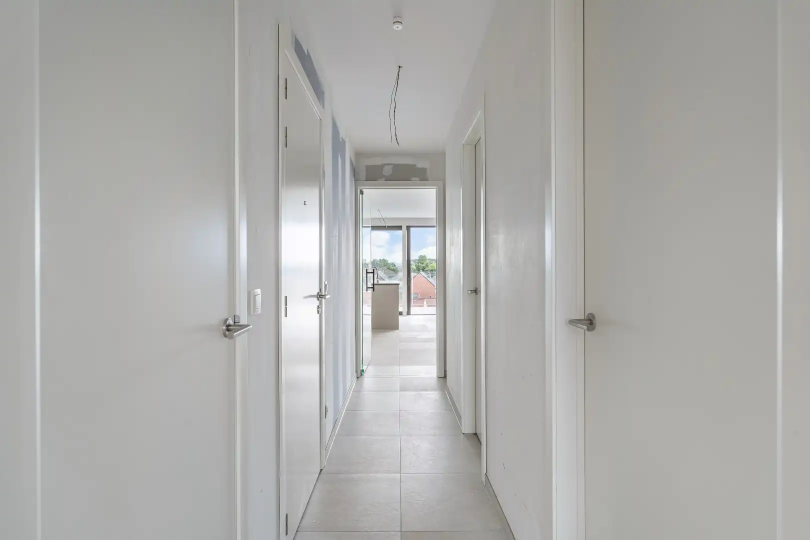 Knap nieuwbouwappartement op de hoogste verdieping in residentie Bella Vista, met twee terrassen en prachtige zichten, inclusief 2 standplaatsen, vlak bij het c foto 30