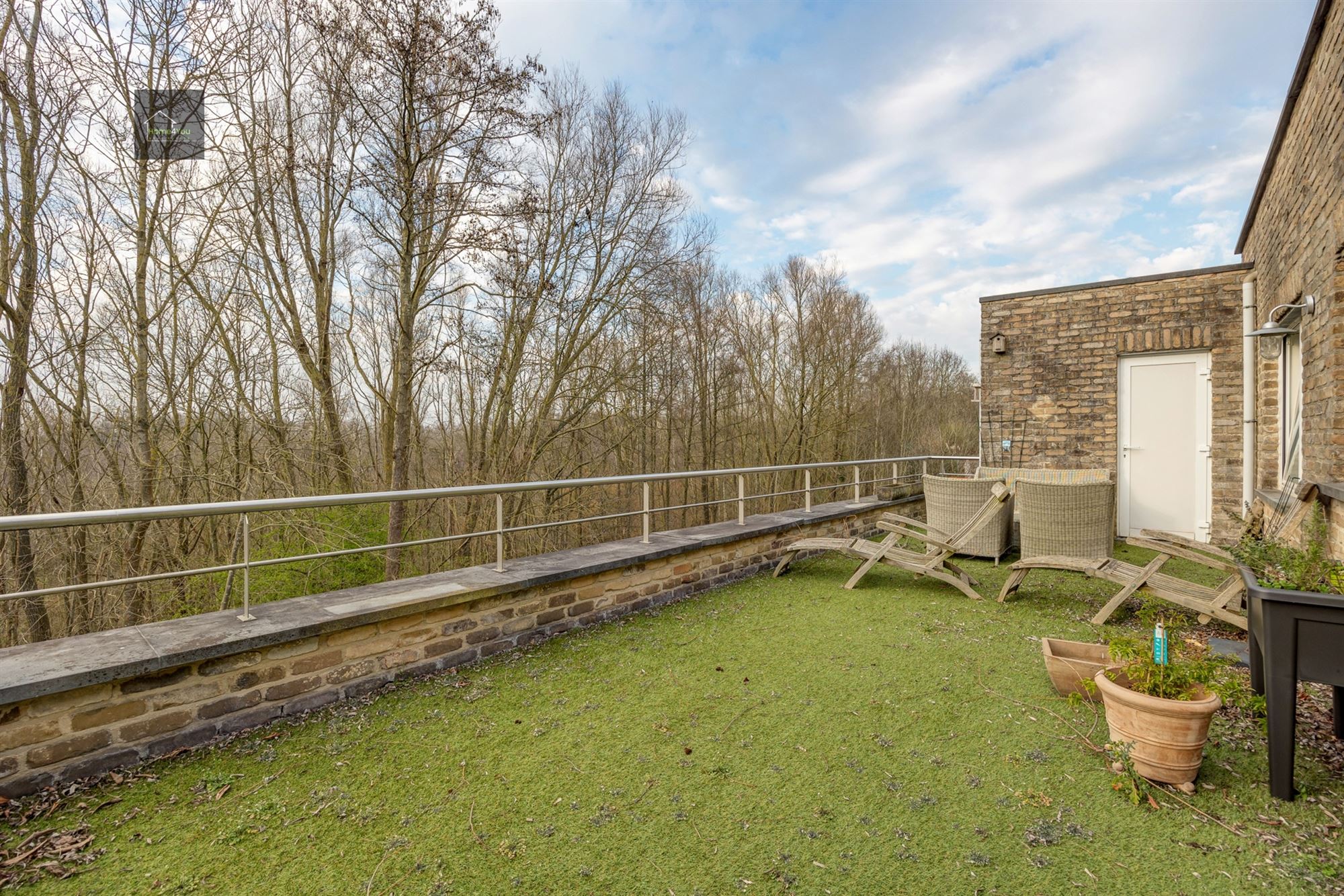 Ruim appartement met groot terras en prachtig groen uitzicht foto 7