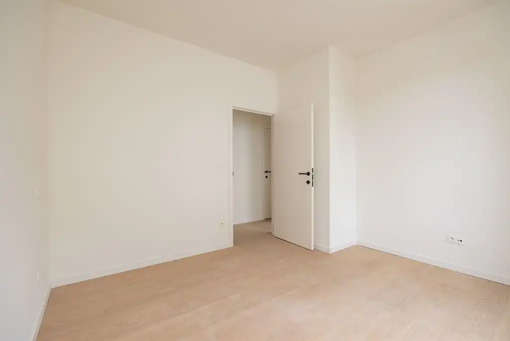 Ruim 3-slaapkamer appartement met luxe afwerking foto 13