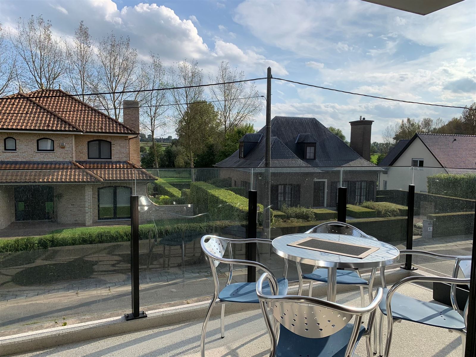 Ruim energiezuinig 3-SLK Appartement in Zottegem! foto 9