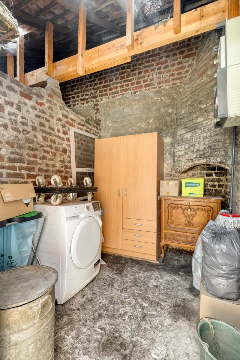 Super sympathieke woning met grote tuin en ongelooflijk veel potentieel!!!! foto 22