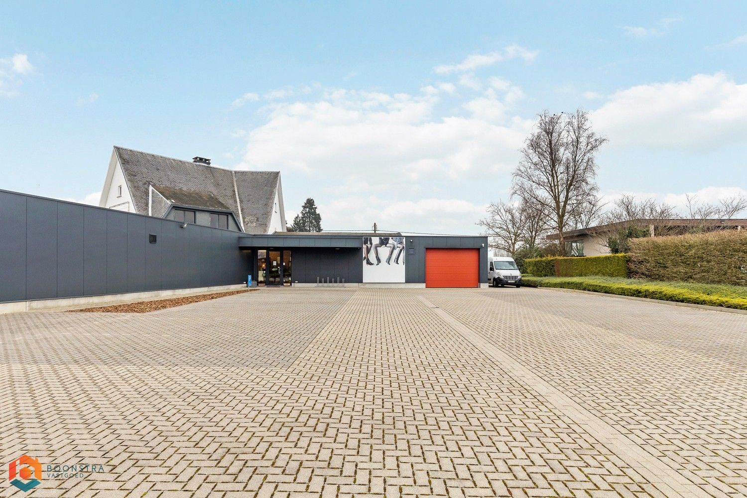 Handelspand op toplocatie met grote visibiliteit en veelzijdige mogelijkheden (1030m2) foto 15