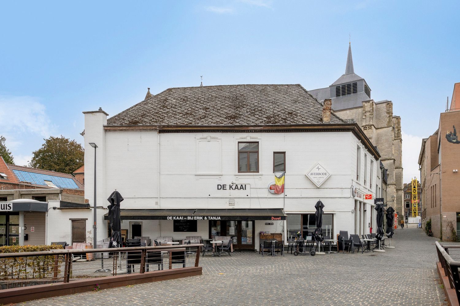 HANDELSPAND MET WOONST - UNIEKE LIGGING AAN HET STADSPLEIN EN DE DEMER foto 22