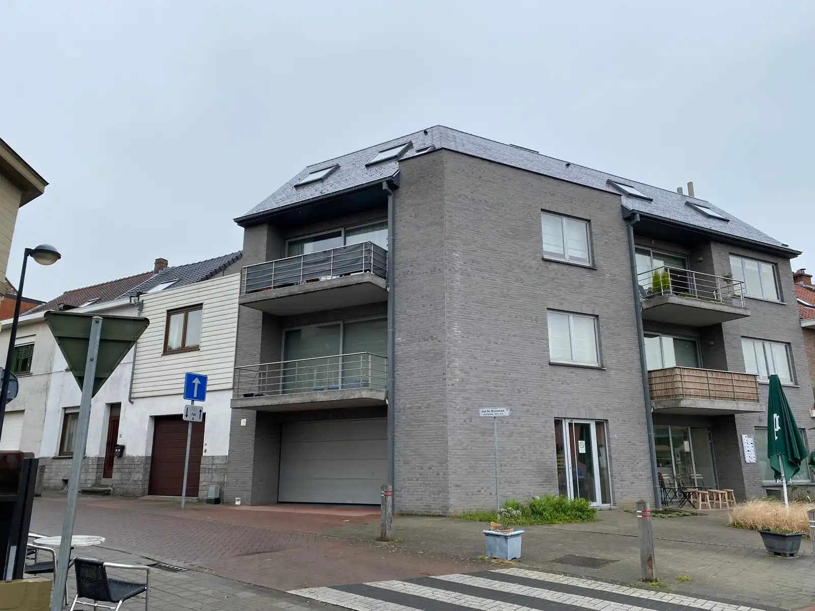 Appartement te huur foto {{pictureIndex}}