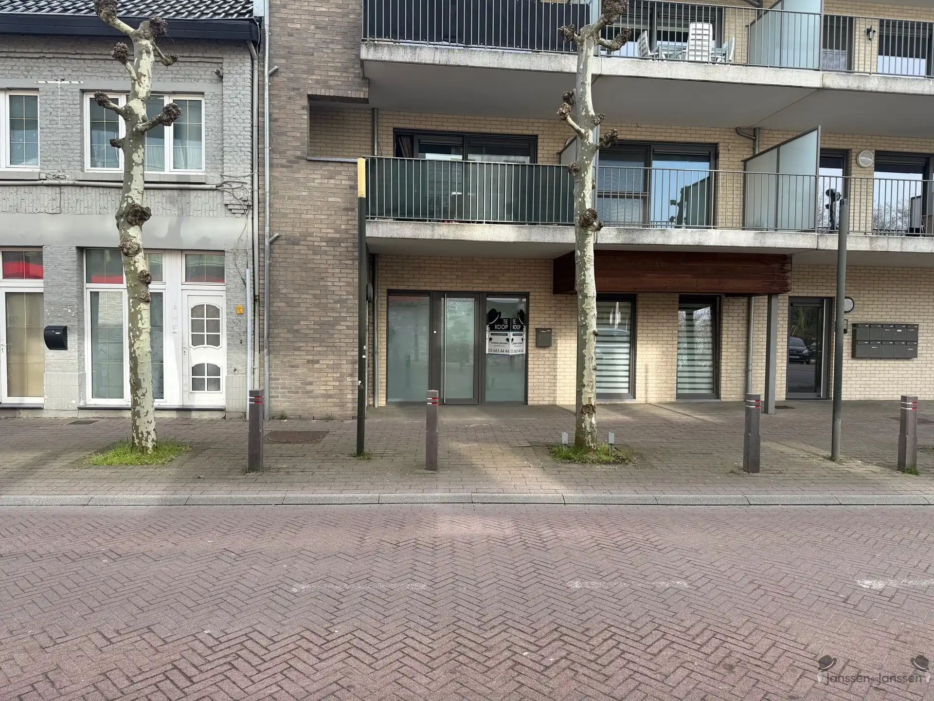 Commerciële ruimte te koop Oude Baan 81 - 3630 MAASMECHELEN