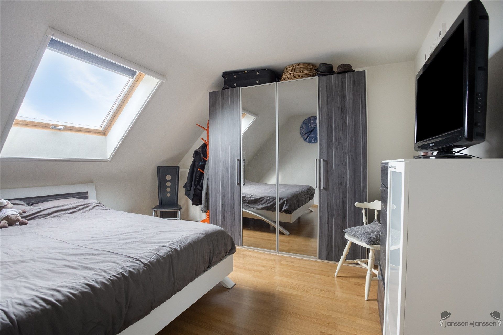 Instapklaar duplex appartement met 3 slaapkamers te Heppen (Leopoldsburg) foto 6