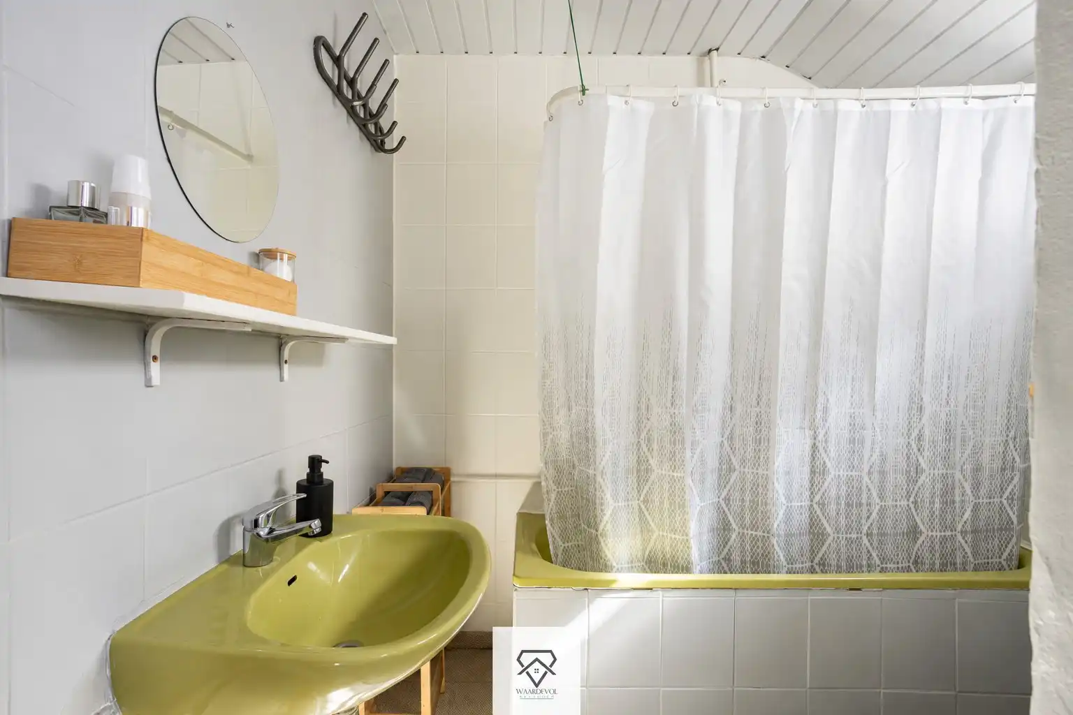 Karaktervolle woning met gezellige buitenruimte in Gent foto 9