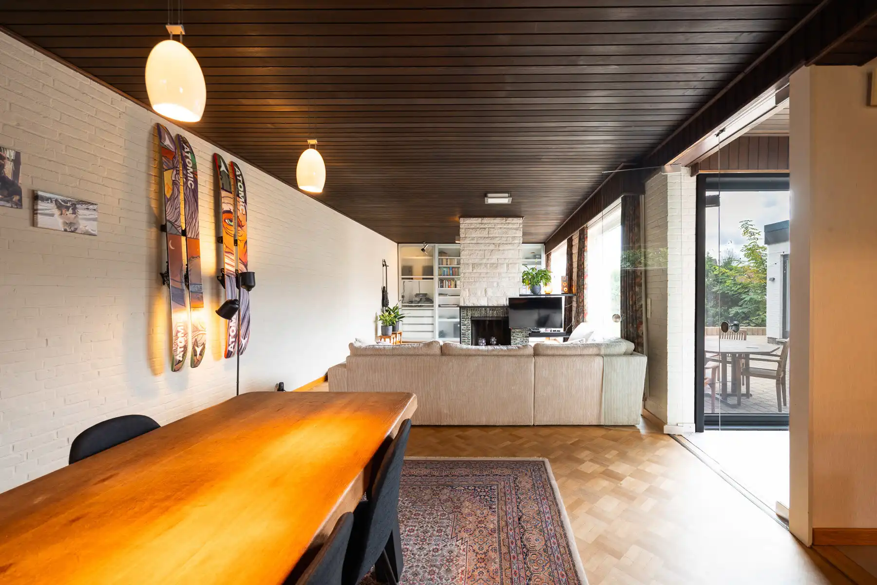 Lichtrijke, gelijkvloerse woning op ruim perceel foto 4
