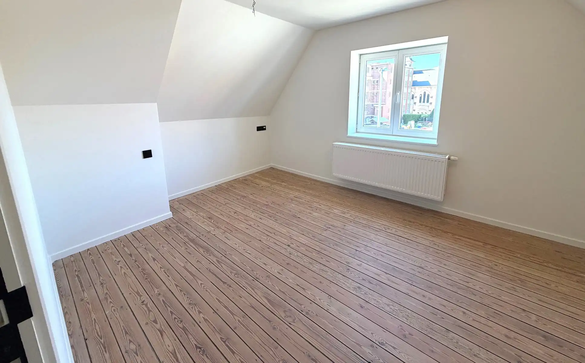 Gerenoveerde woning met 3 slpk foto 12