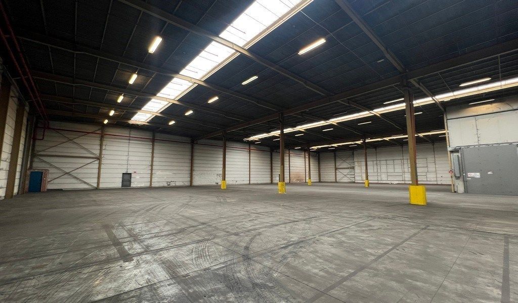 Opslagruimte met laadkade te huur in Zwijnaarde foto 8