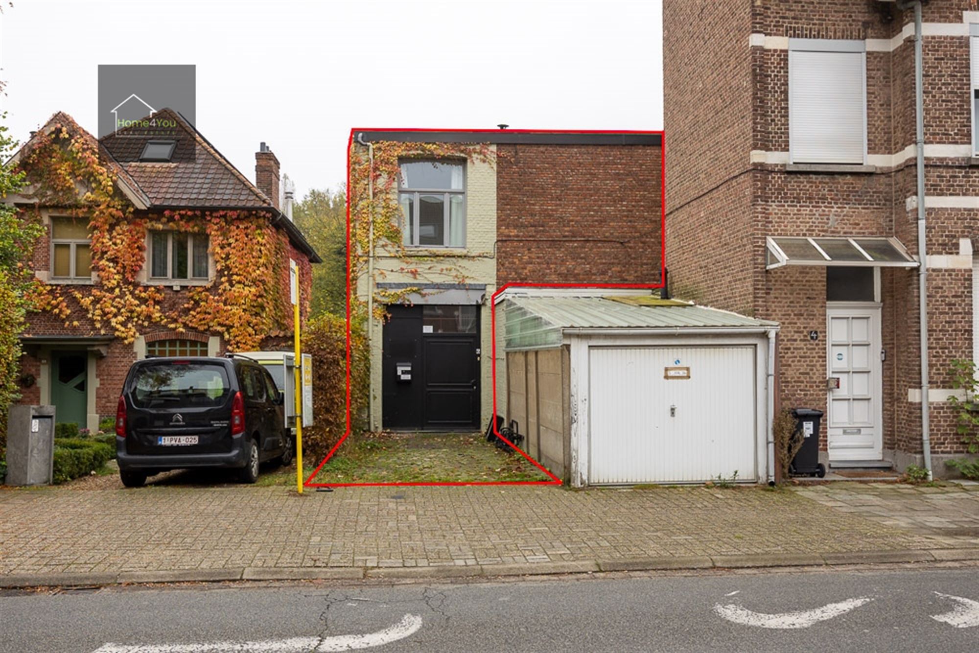 Hoofdfoto van de publicatie: Te Renoveren Woning