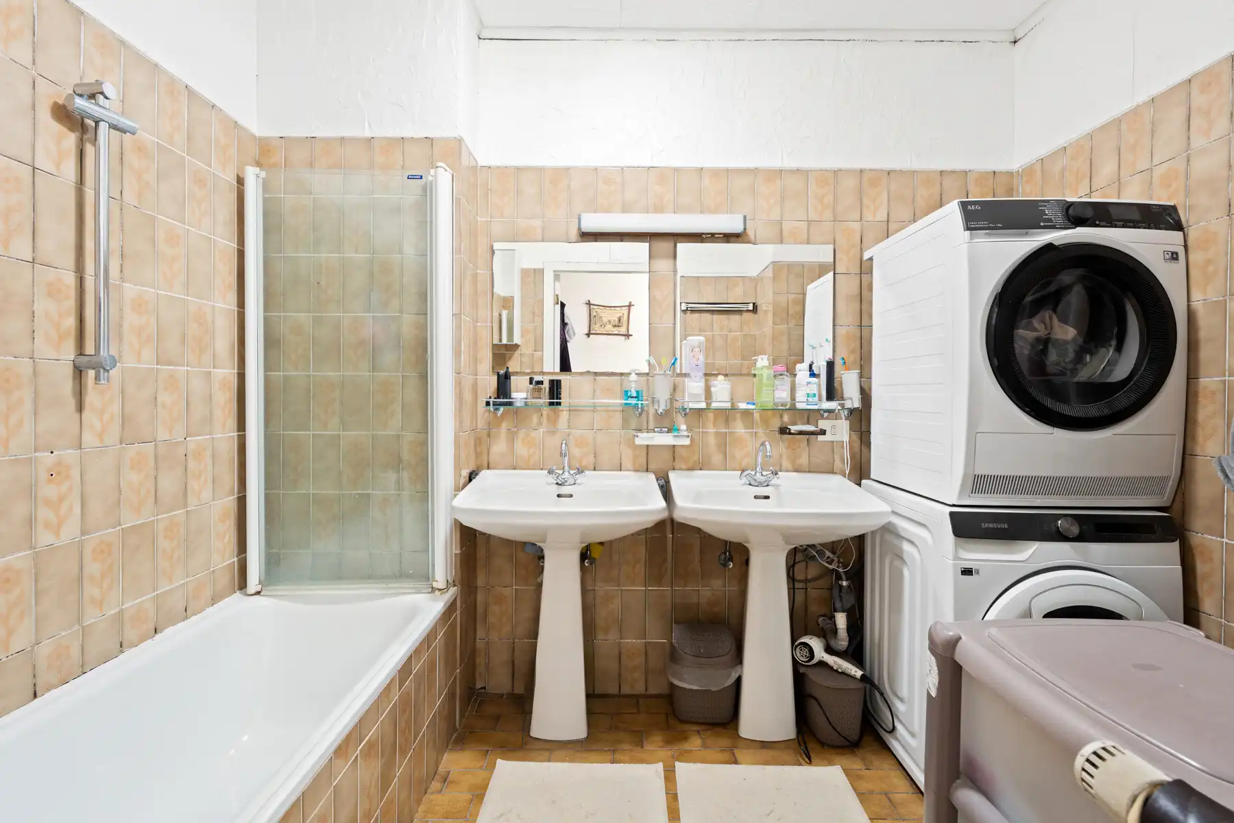 3 slaapkamer appartement, ondergrondse staanplaats & kelder  foto 13