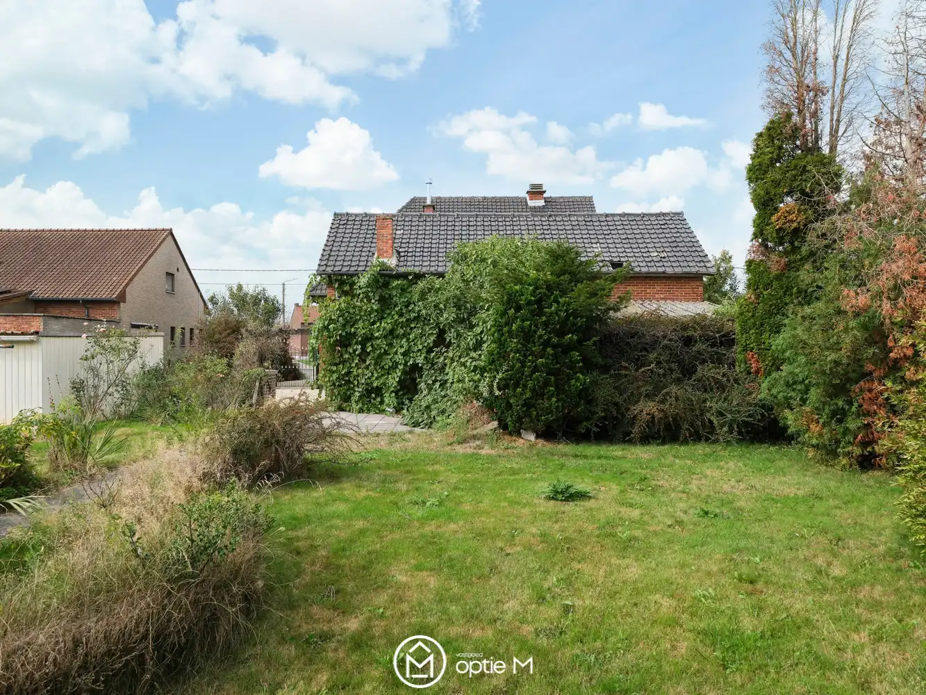 Charmante woning te koop in Bilzen-Hoeselt – verrassend ruim en met veel potentieel foto 10