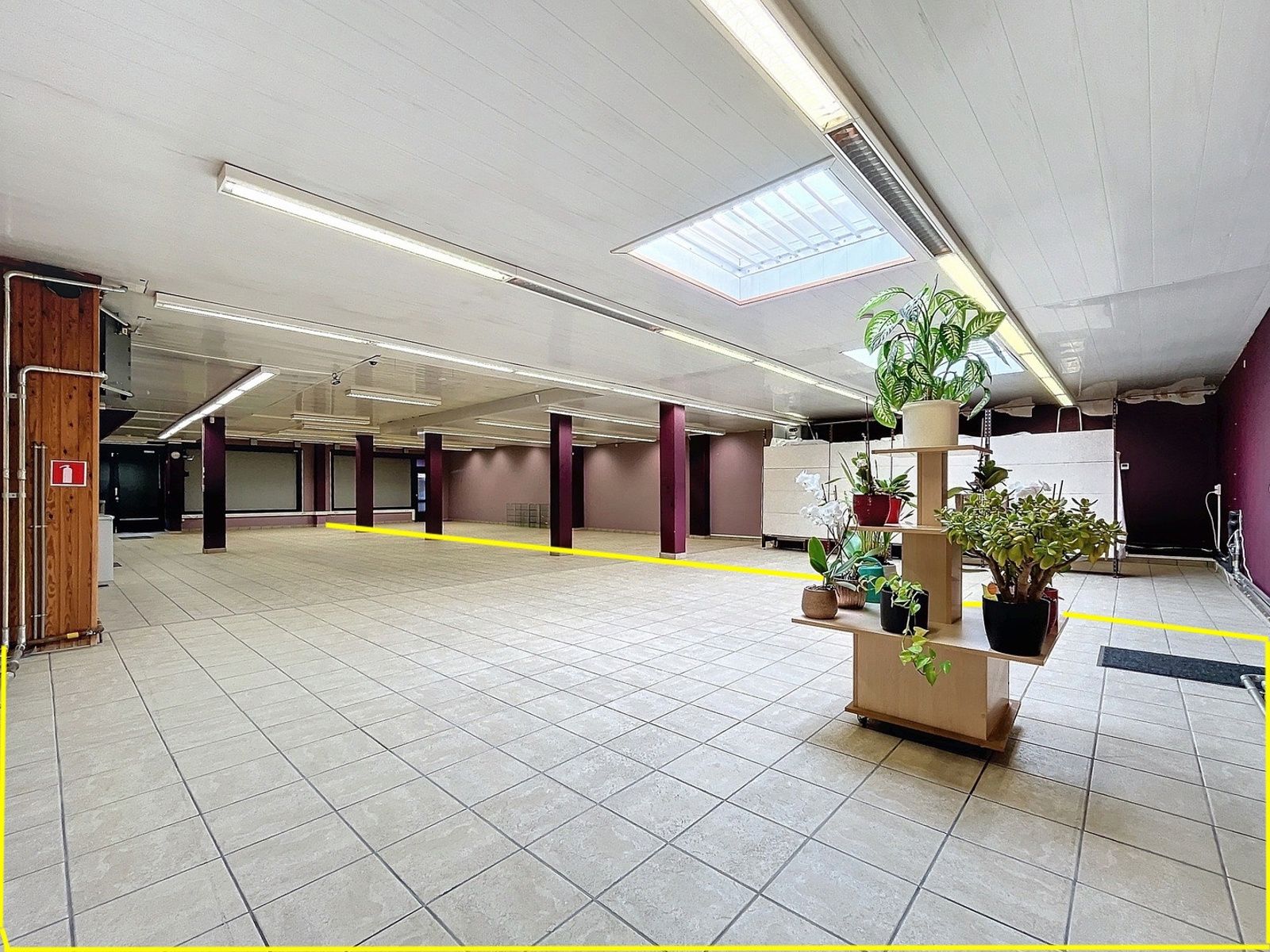 Gelijkvloers handelsruimte in centrum van Kontich-Kazerne foto 3