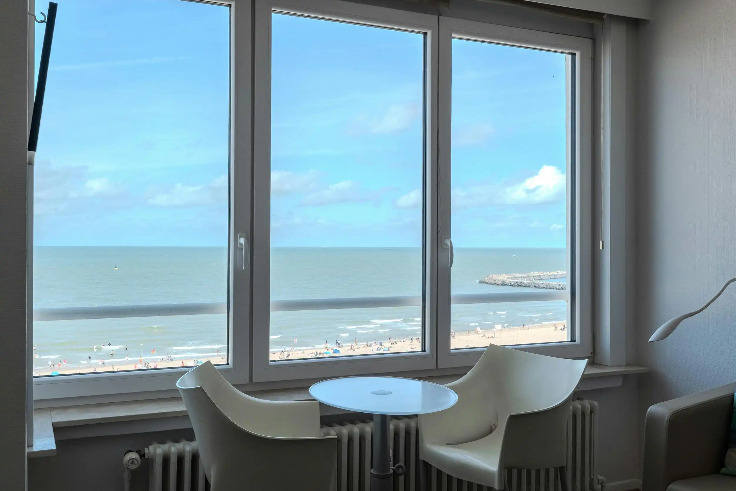 Tweeslaapkamer appartement met fantastisch zeezicht te Oostende foto 12