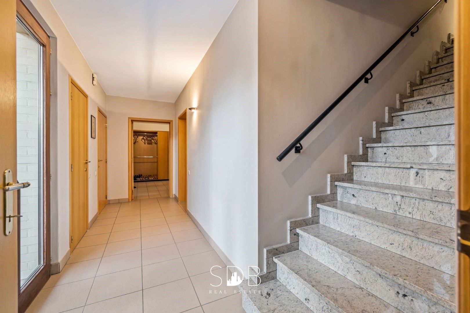 Prachtige ruime villa met gezinstuin + appartement op 2.135m² foto 19