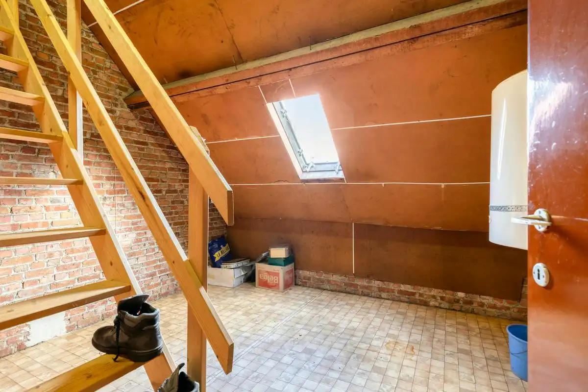Te renoveren huis met grote loods nabij centrum Meise foto 18